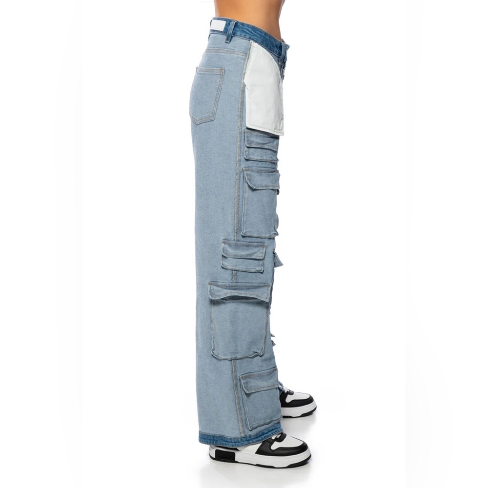 AKIRA About My Coin Multi-Pocket Cargo Jeans - Picture 7 of 7